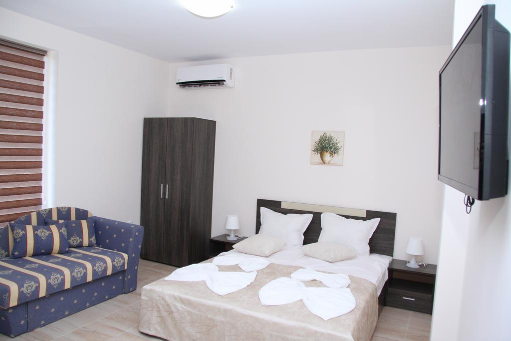 Capuccino Guest Apartments - Free Parking And Wi-Fi Sunny Beach Exterior photo